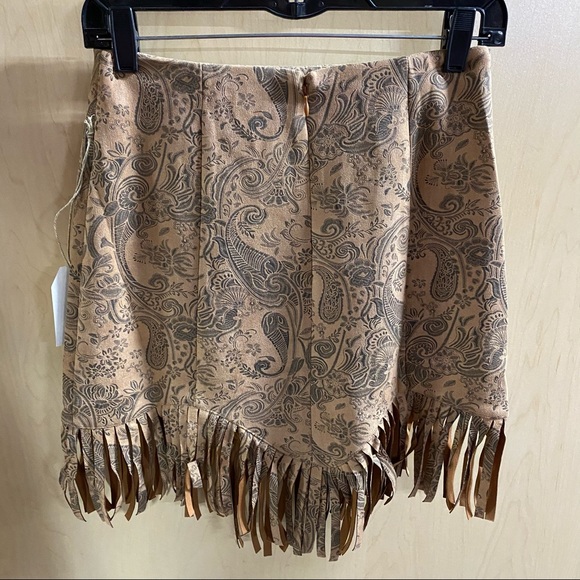 Suede Fringe Leather Mini Skirt Tooled - Picture 3 of 7
